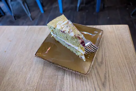 Dowies Bakeshop photo 4